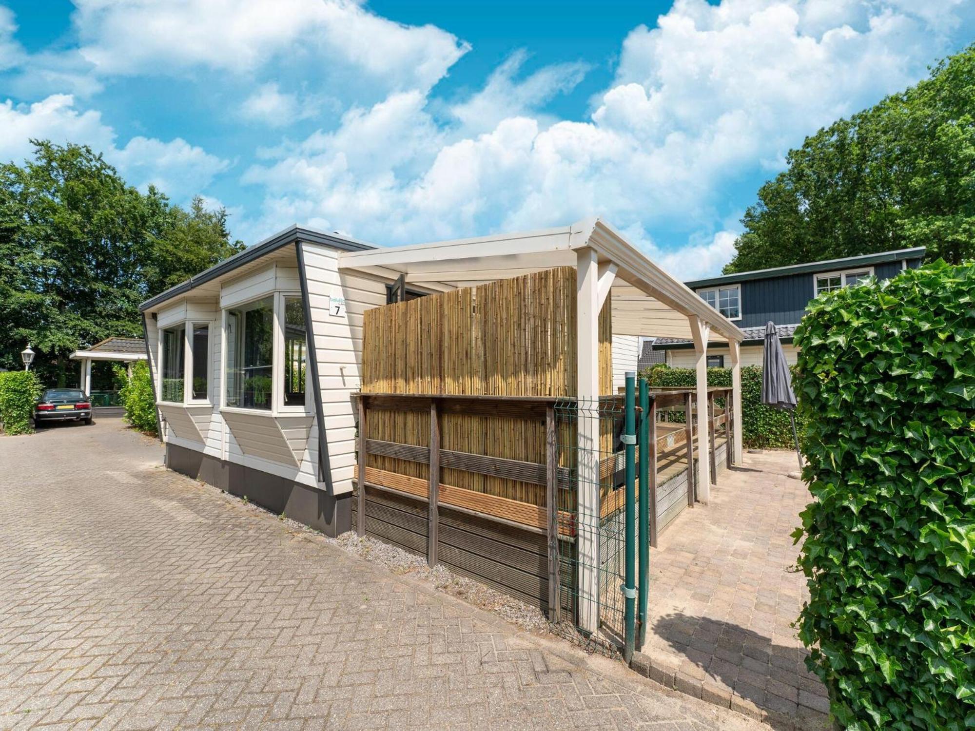 Charming Holiday Home In Kaatsheuvel Near Efteling Exterior foto